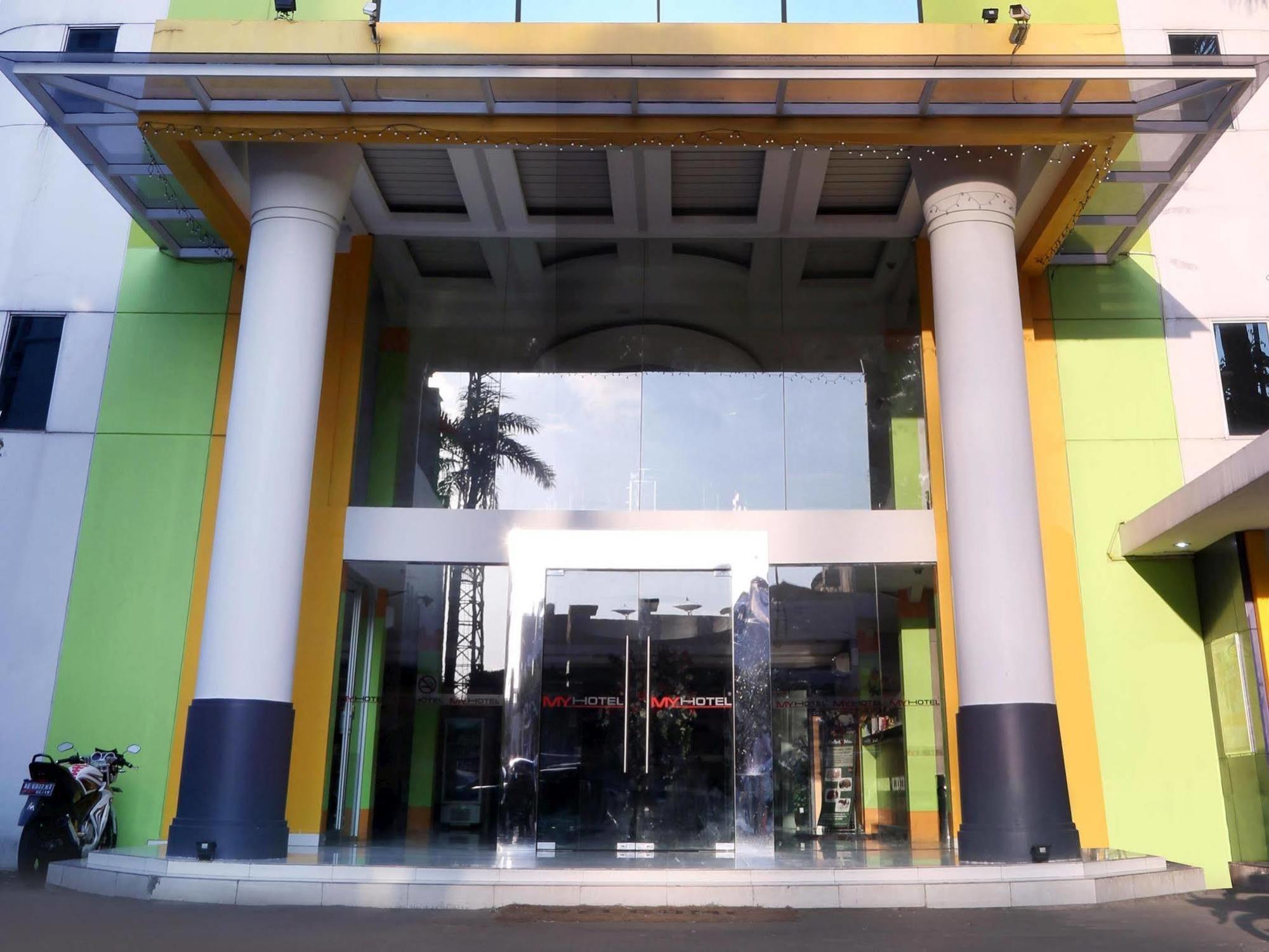 My Hotel Jakarta Exterior foto